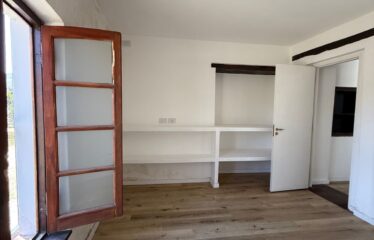 ALQUILADO-DPTO EN VAQUEROS (ALMERIA)