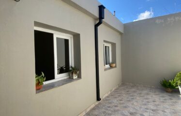 VENDO-CASA TRES CERRITOS