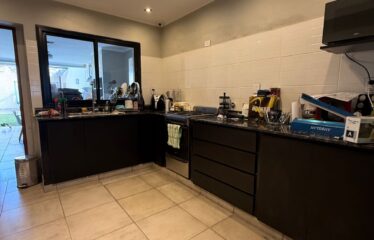 VENDO CASA -TRES CERRITOS